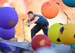 Review: Coldplay does something that had never been done before
