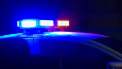 Attempted robbery ends in shootout at Oakland mall