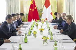 You called me. No — you called ME. Before US-China meeting, nations each say the other wanted talks